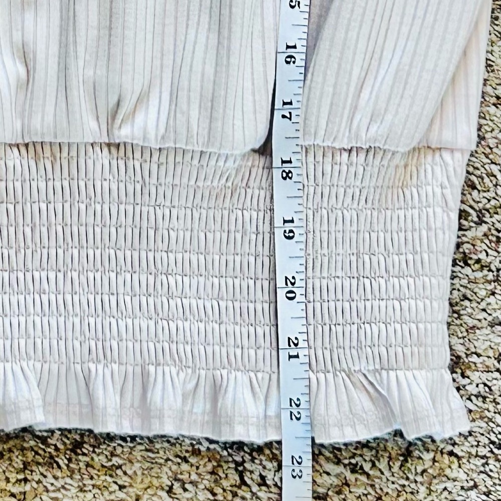 Paper Crane Ribbed Cream Top Roused Waistband Short Sleeve Women’s L NWOT - Picture 12 of 14